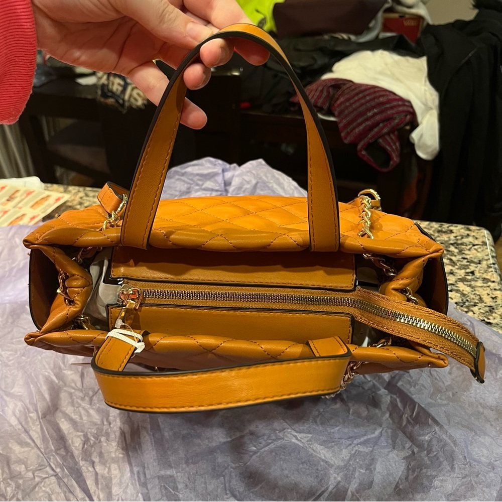 NWT Alyssa 100% Gold HW Brown Vegan Leather Tote! - Picture 5 of 9
